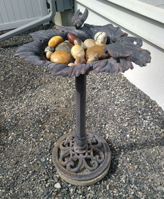 Metal birdbath