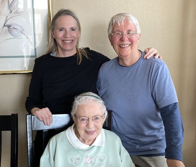 Gayle, Lynne, Mom
