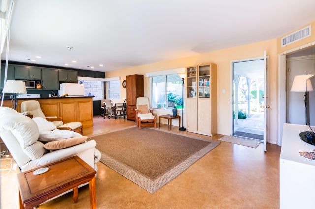 La Quinta House
