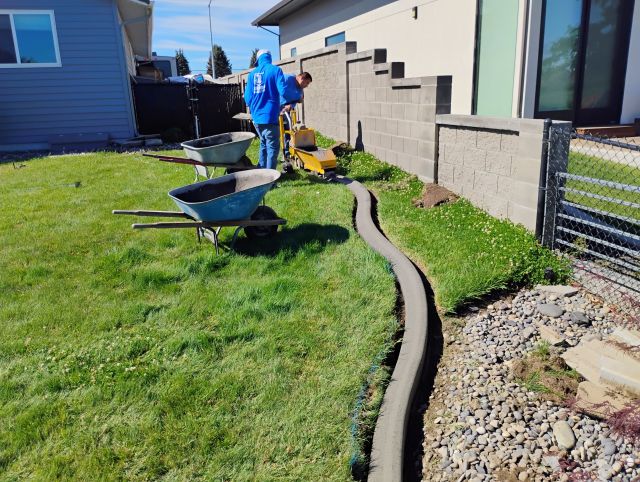 Extruding curbing Extruding curbing